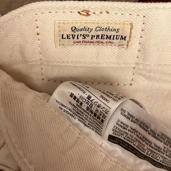 Levis 501 Shorts in natural instinct - Picture 5 of 7